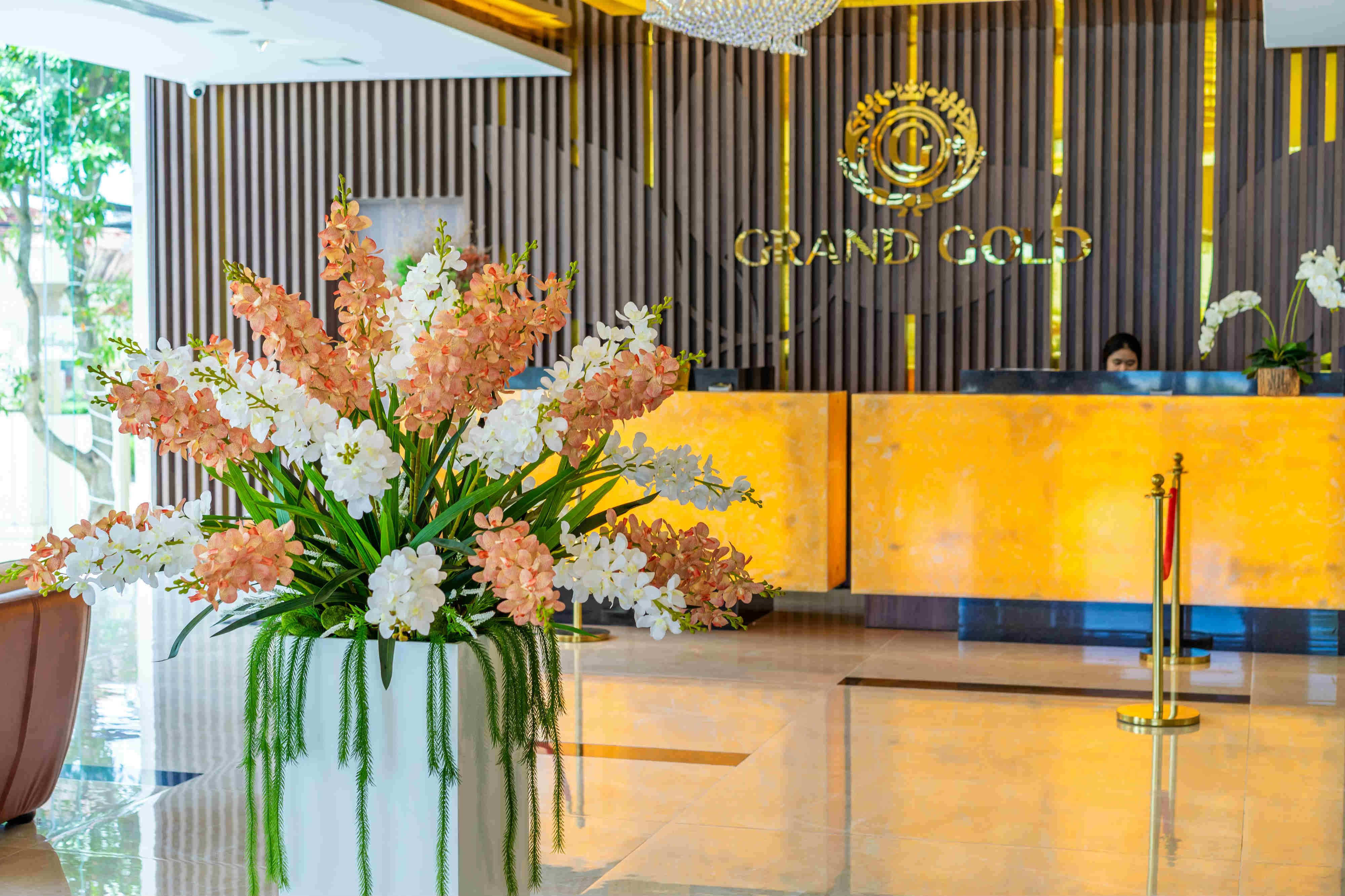 Grand Gold Beach Hotel & Spa Da Nang Esterno foto