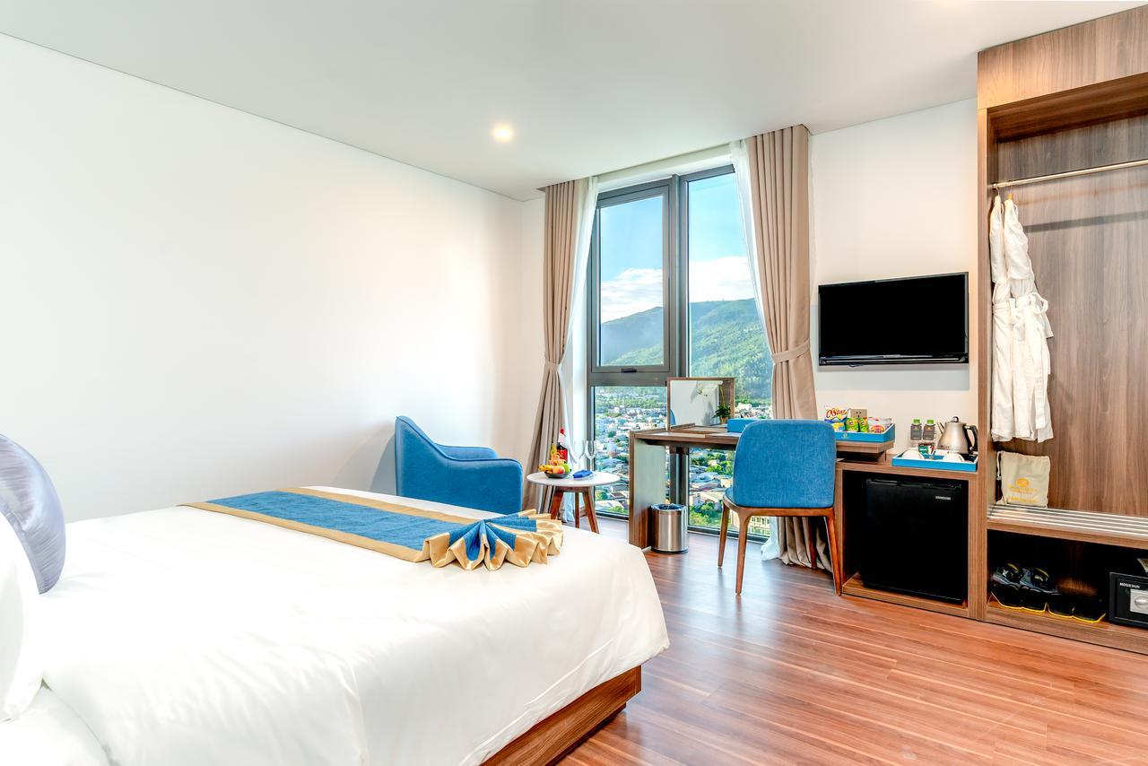 Grand Gold Beach Hotel & Spa Da Nang Esterno foto