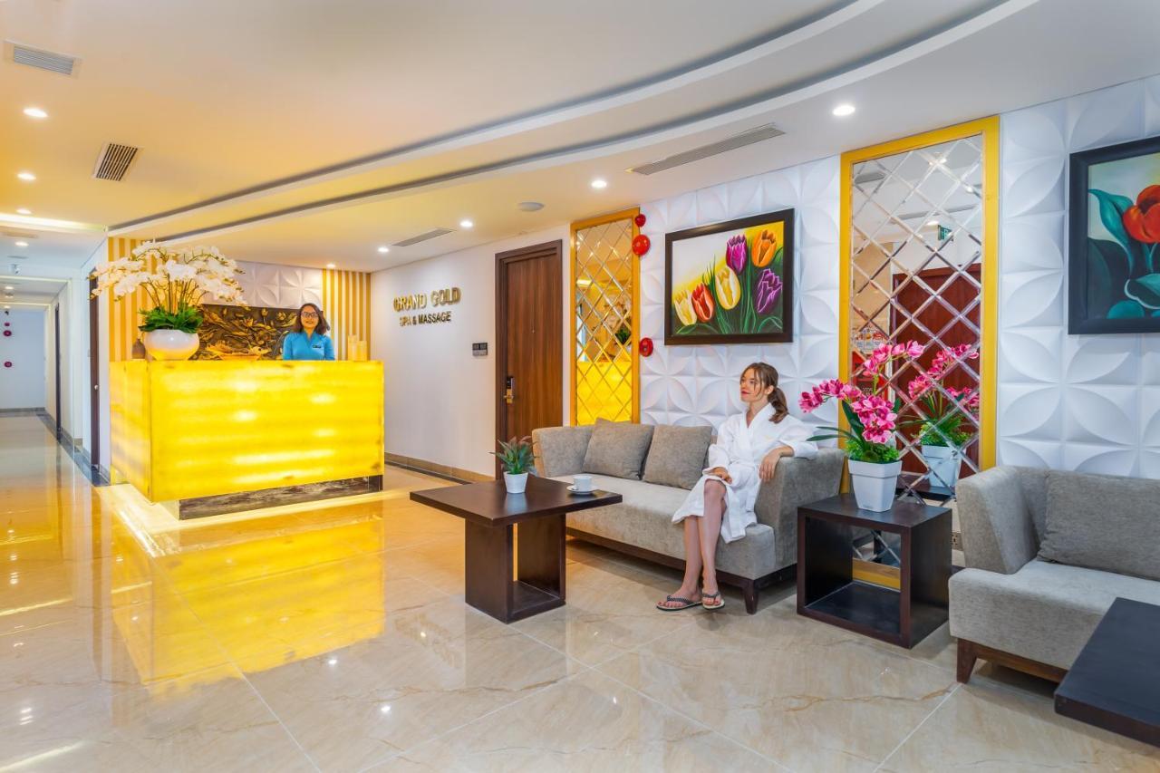 Grand Gold Beach Hotel & Spa Da Nang Esterno foto